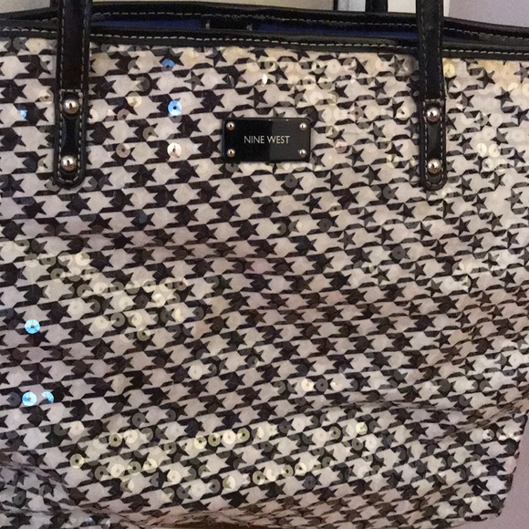 Nine West squinted tote - Picture 6 of 6